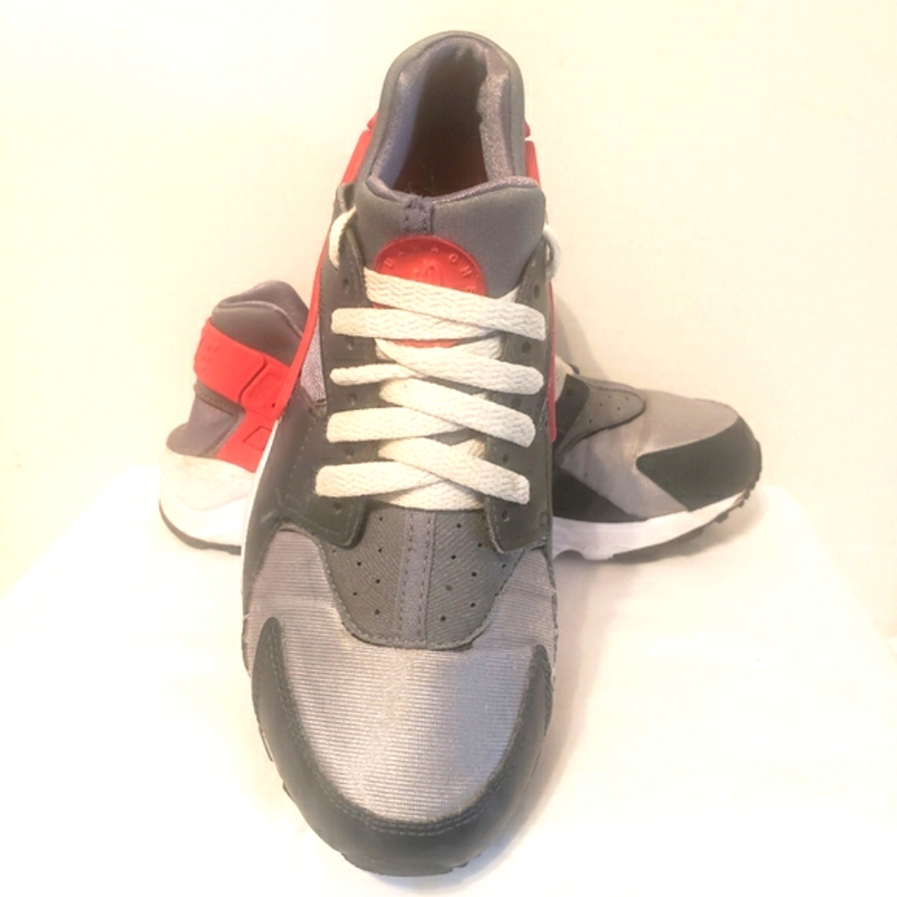 Nike Huarache Sneakers 7Y Gray Red Dark Gray